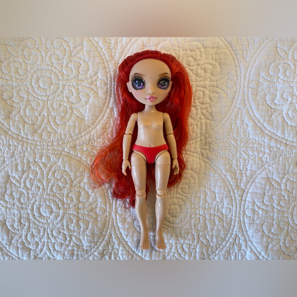 Rainbow High Doll (Junior High)